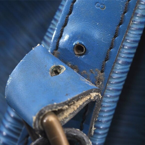 Authentic Louis Vuitton Epi Petit Noe Shoulder Drawstring Bag Blue - Picture 10 of 16